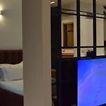 Apartment Tam Skanderbeg Square Mozart Center No5