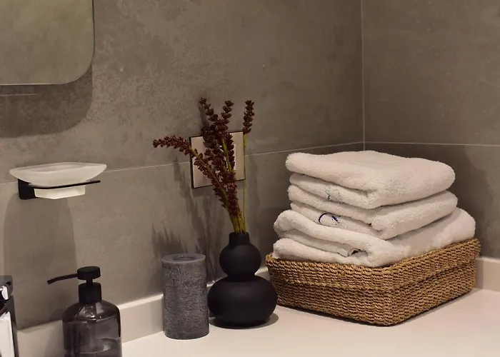 Tam Skanderbeg Square Mozart Center No5 * Tiran