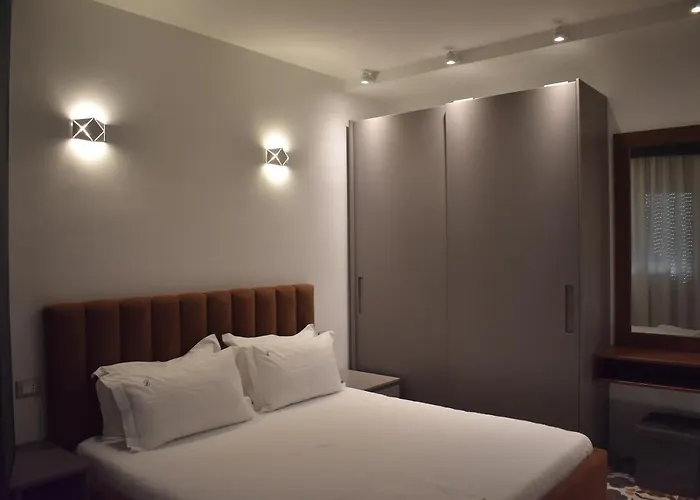 Tam Skanderbeg Square Mozart Center No5 דירה *