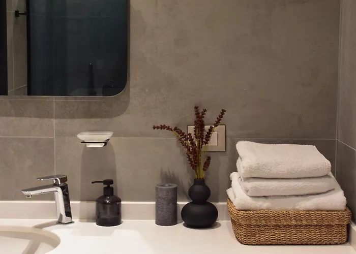 Tam Skanderbeg Square Mozart Center No5 * 地拉那