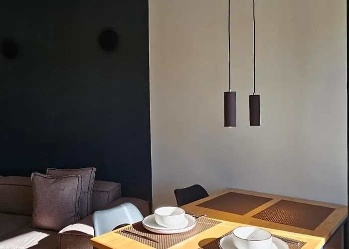 Tam Skanderbeg Square Mozart Center No5 * 地拉那